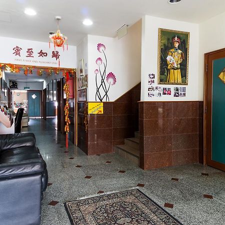 Hôtel Reddoorz Near Aljunied Mrt à Singapour Extérieur photo